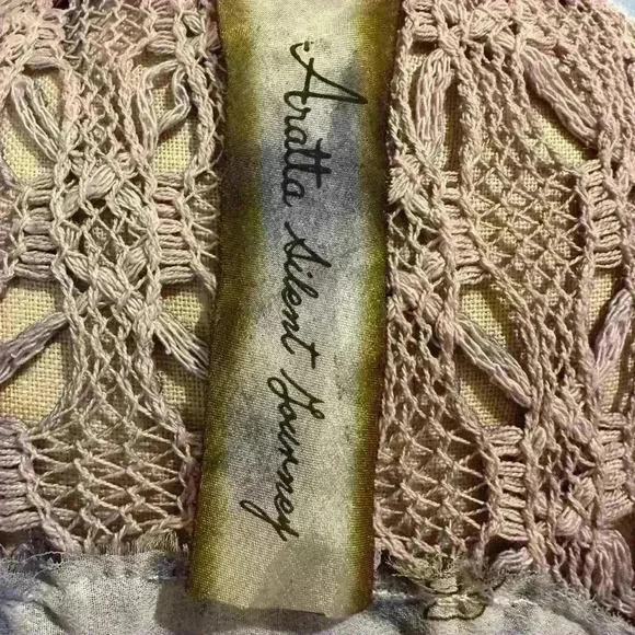 Aratta Silent Journey by Anthropologie Kimono Crotchet with Floral Detail Size M - Picture 5 of 7